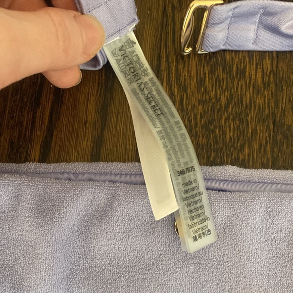 Victoria Secret Swimsuit. Top 34b, bottom small. - Picture 8 of 9